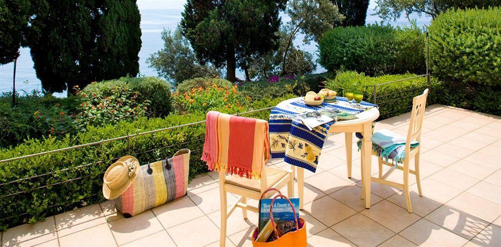 Parco Vacanze Monti E Mare Алассио Экстерьер фото